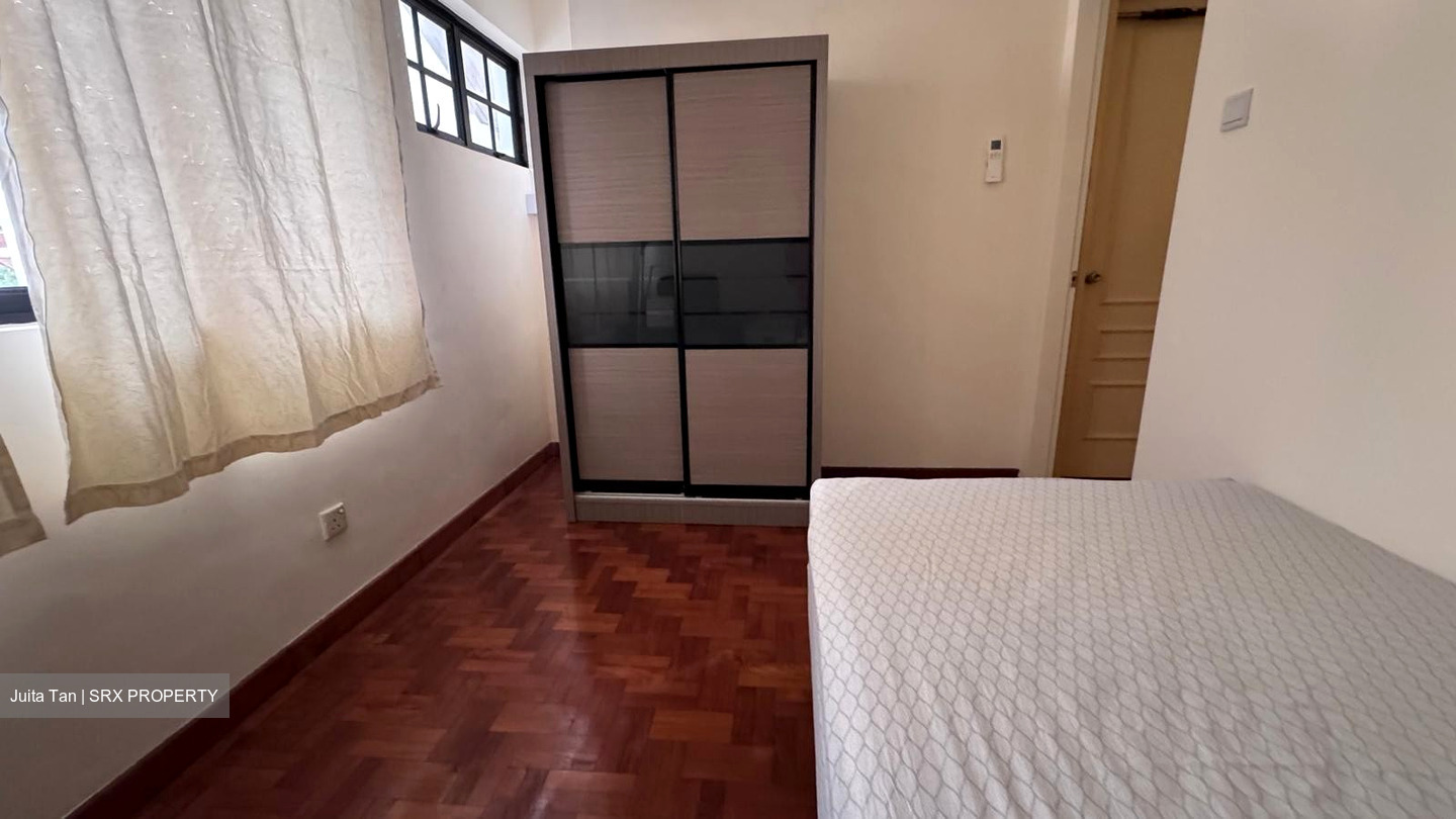 Yunnan Crescent (D22), Terrace #636426501